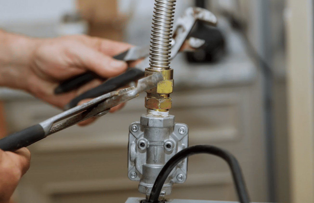 Gas line repair
